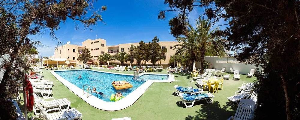 Apartamentos Sol Bay San Antonio Abad Exterior foto