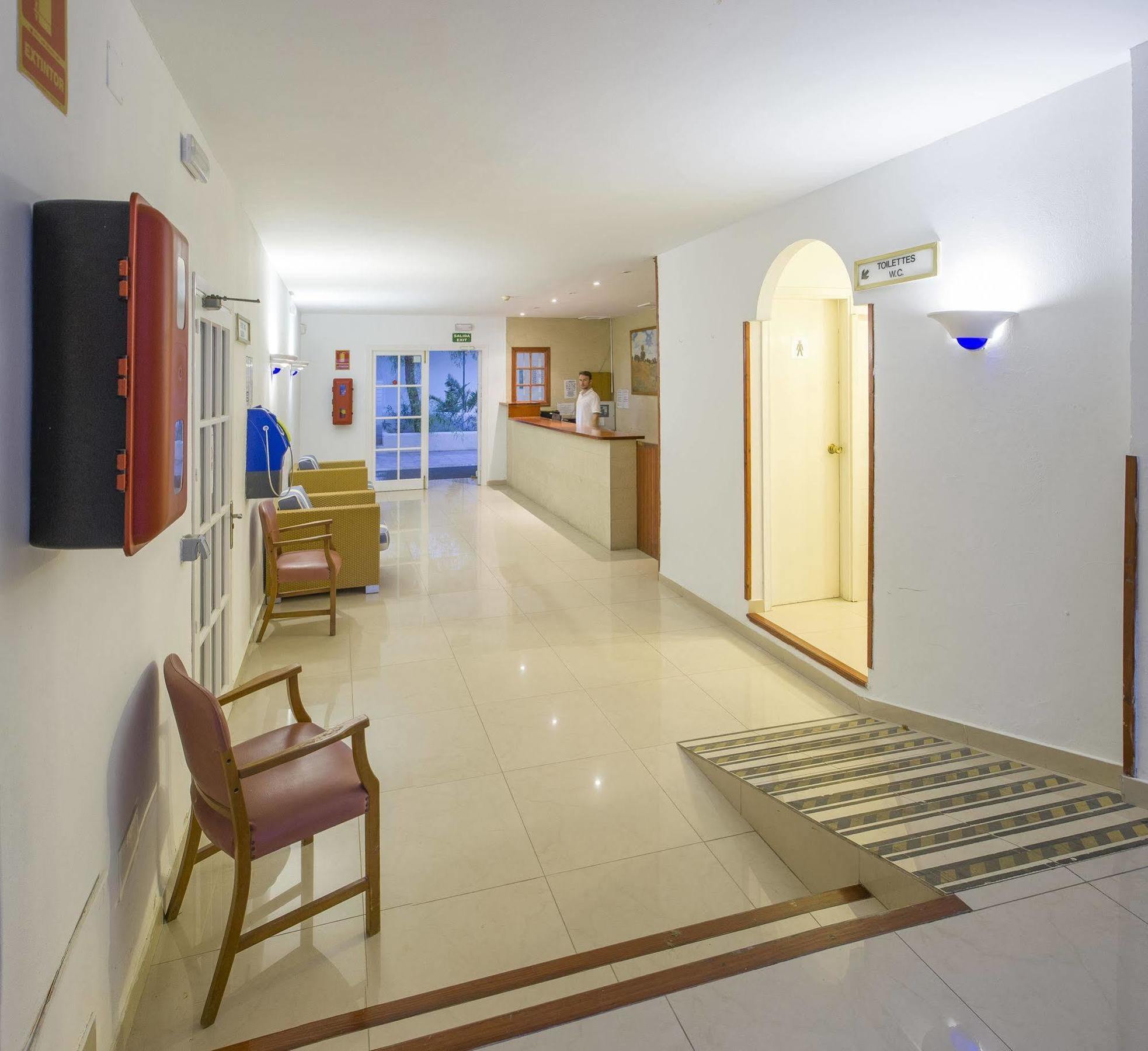 Apartamentos Sol Bay San Antonio Abad Exterior foto