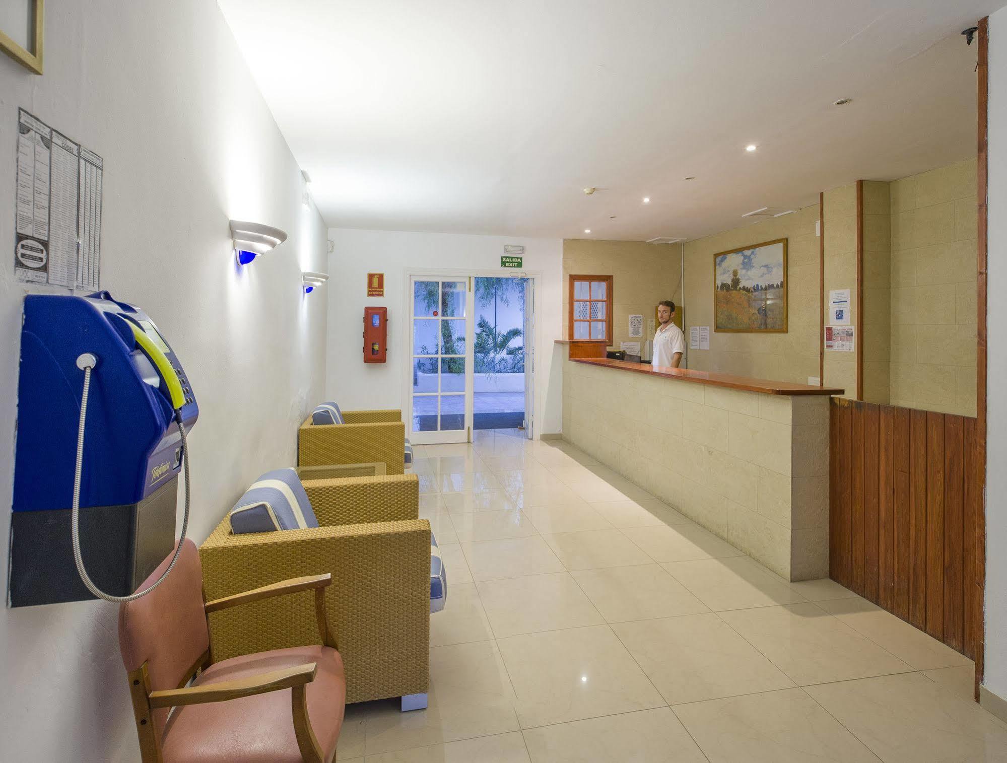 Apartamentos Sol Bay San Antonio Abad Exterior foto