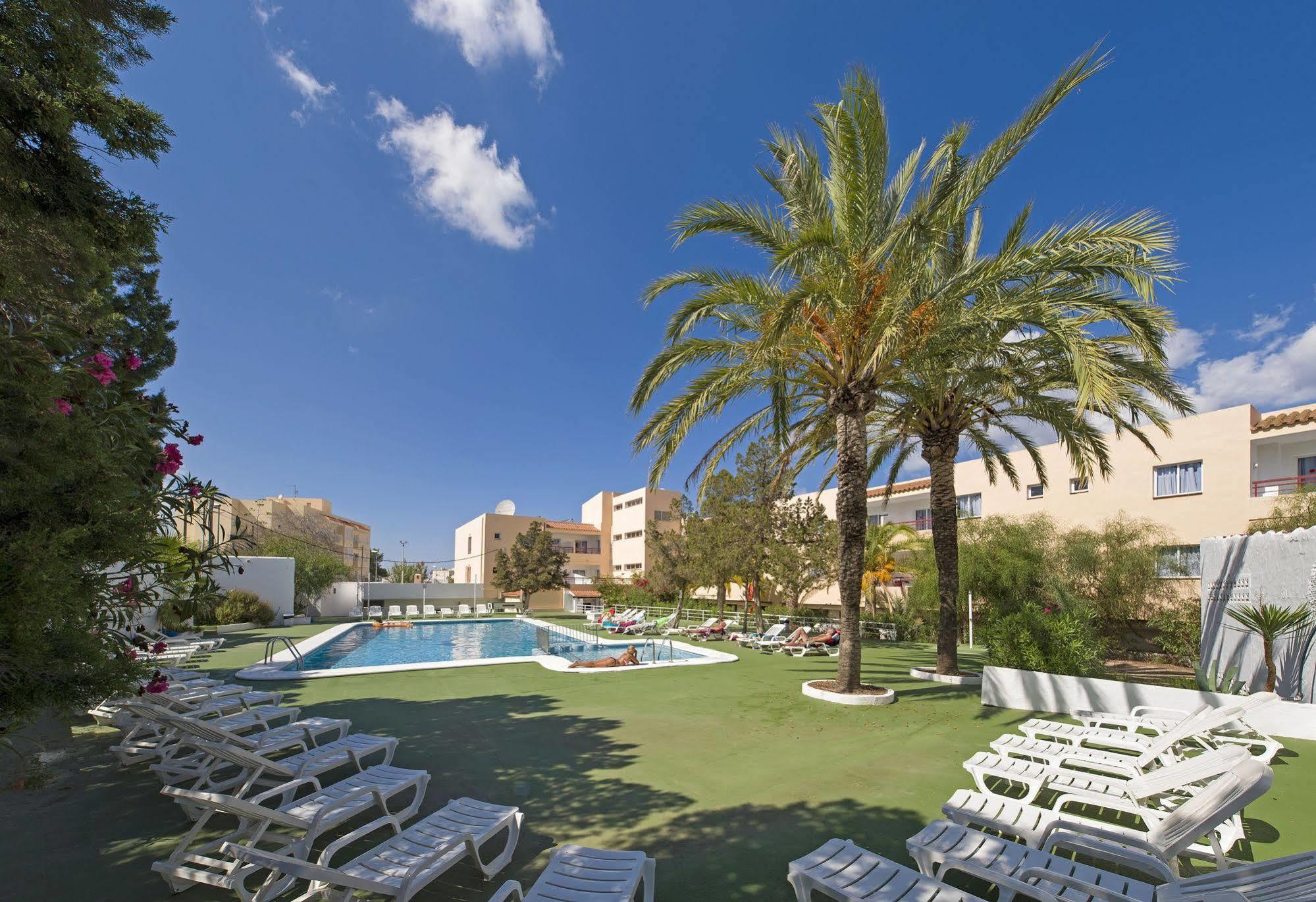Apartamentos Sol Bay San Antonio Abad Exterior foto